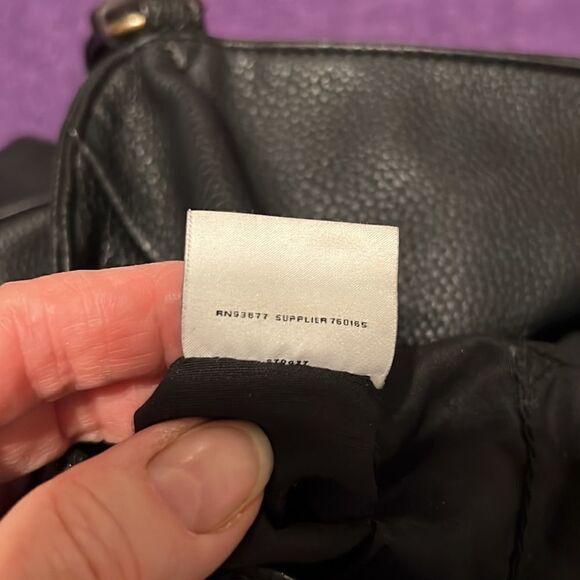 Liz Claiborne black handbag with lots of pockets and cute lock accent EUC - Picture 15 of 16